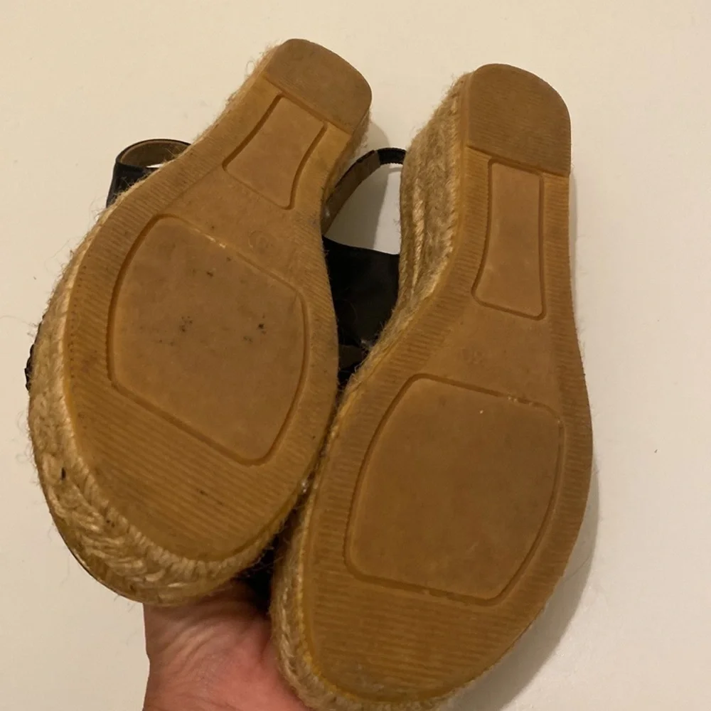 Gaimo handmade in Spain black wedges sandals. Size 38